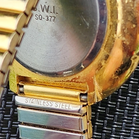 Gold Toned Women's Stretch Band Bracelet Watch with Rhinestone Crystal Accents - Picture 8 of 10